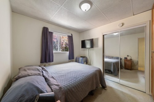 1737 5Th Avenue E, Vancouver, BC 