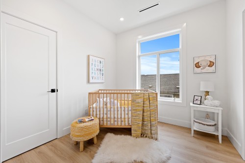 1-122 Eighth Avenue, New Westminster, BC 