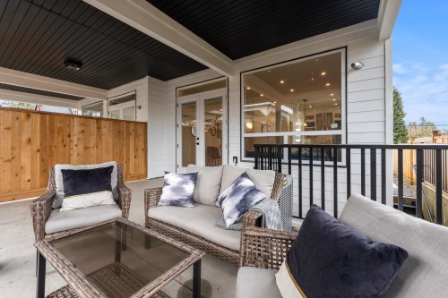 1-122 Eighth Avenue, New Westminster, BC 