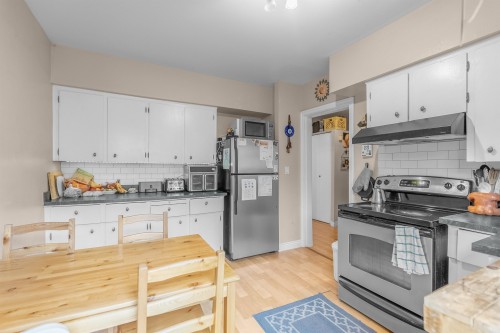 610 Salsbury Drive, Vancouver, BC 