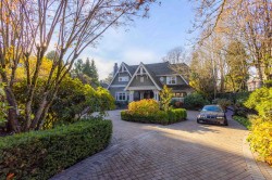 3719 Selkirk Street  Vancouver, BC V6H 2Y9