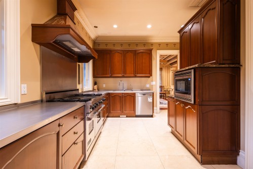 3719 Selkirk Street, Vancouver, BC 