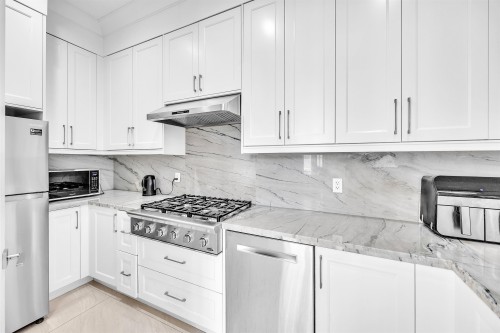 6031 Woodwards Road, Richmond, BC 