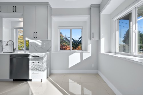 392 63Rd Avenue E, Vancouver, BC 