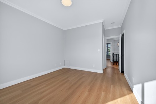 392 63Rd Avenue E, Vancouver, BC 