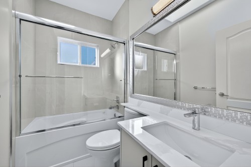 392 63Rd Avenue E, Vancouver, BC 