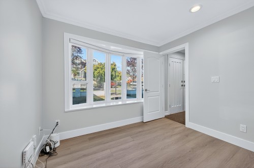 392 63Rd Avenue E, Vancouver, BC 