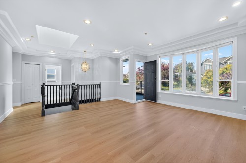 392 63Rd Avenue E, Vancouver, BC 