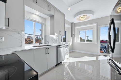 392 63Rd Avenue E, Vancouver, BC 