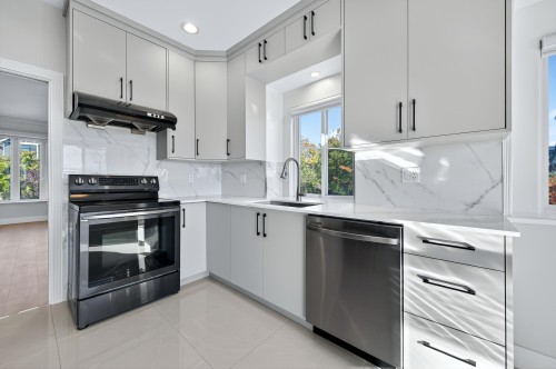 392 63Rd Avenue E, Vancouver, BC 