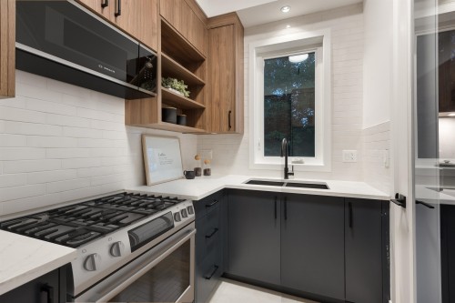 1486 Coast Meridian Road, Coquitlam, BC 