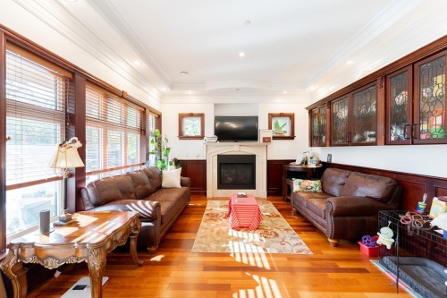 2502 36Th Avenue W, Vancouver, BC 