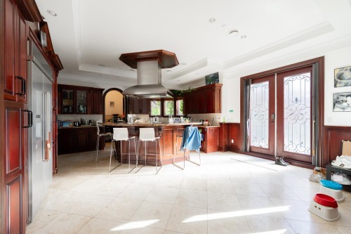 2502 36Th Avenue W, Vancouver, BC 