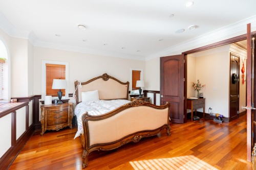 2502 36Th Avenue W, Vancouver, BC 