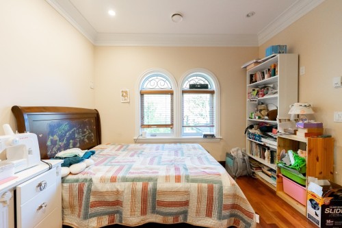 2502 36Th Avenue W, Vancouver, BC 