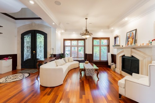 2502 36Th Avenue W, Vancouver, BC 