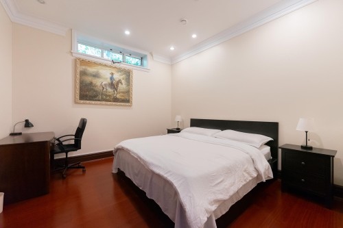 2502 36Th Avenue W, Vancouver, BC 