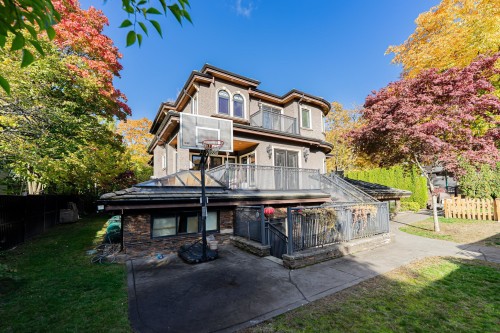 2502 36Th Avenue W, Vancouver, BC 