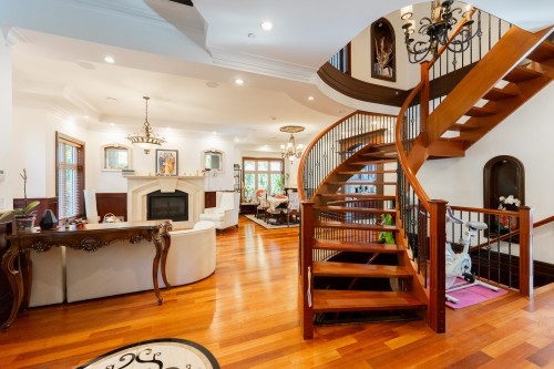 2502 36Th Avenue W, Vancouver, BC 