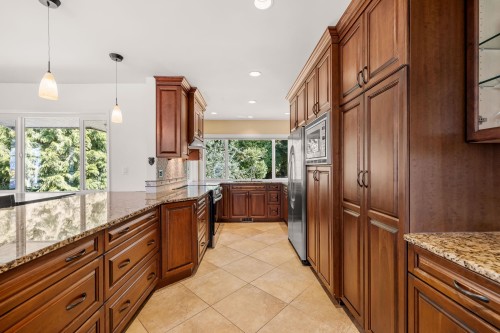 525 Appian Way, Coquitlam, BC 