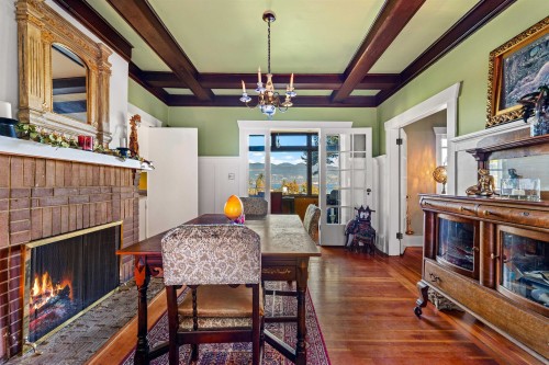 4523 1St Avenue W, Vancouver, BC 