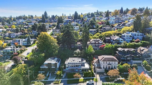 4523 1St Avenue W, Vancouver, BC 