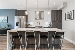 16-24086 104 Avenue  Maple Ridge, BC V2W 1J2