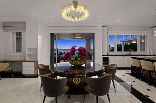 2531 Nelson Avenue, West Vancouver, BC 