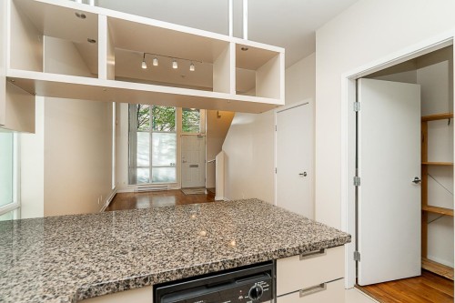 555 Helmcken Street, Vancouver, BC 