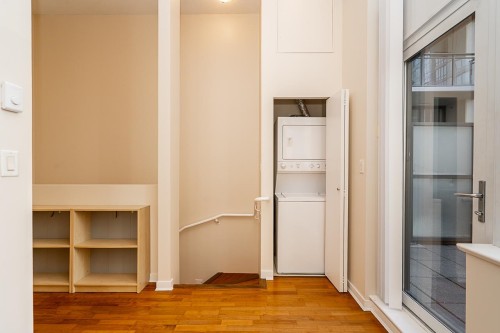 555 Helmcken Street, Vancouver, BC 