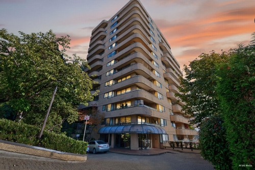 405-1026 Queens Avenue  New Westminster, BC V3M 6B2