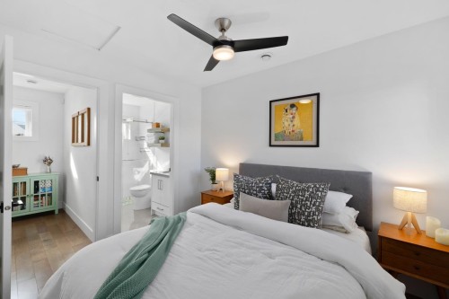 2248 Grant Street, Vancouver, BC 