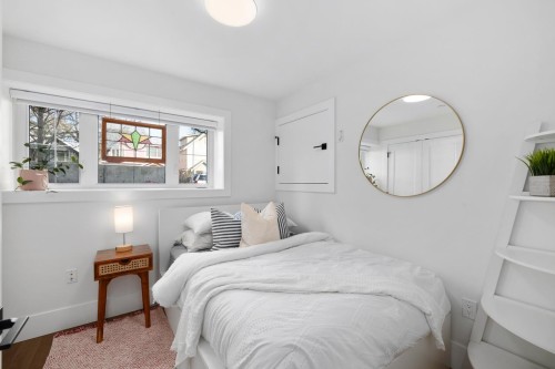 2248 Grant Street, Vancouver, BC 