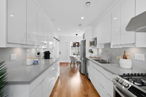 2248 Grant Street, Vancouver, BC 