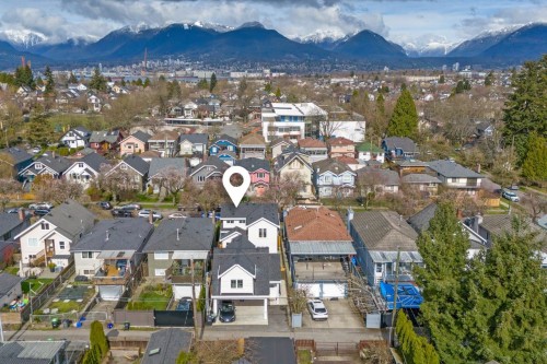 2248 Grant Street, Vancouver, BC 