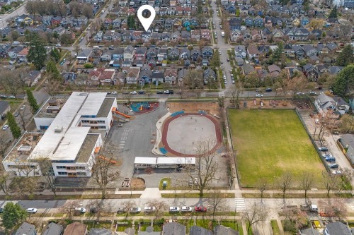 2248 Grant Street, Vancouver, BC 