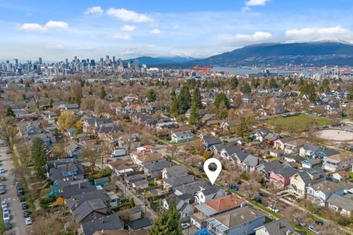 2248 Grant Street, Vancouver, BC 