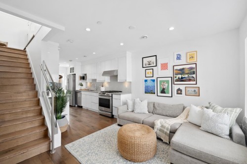 2248 Grant Street, Vancouver, BC 