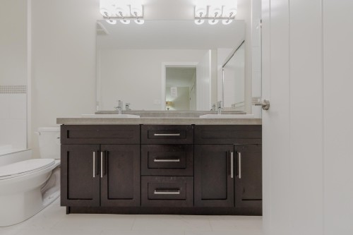 102-3458 Burke Village Promenade, Coquitlam, BC 