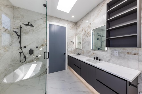 3587 Mayfair Avenue, Vancouver, BC 