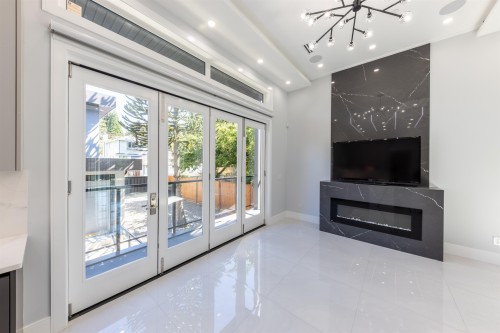 3587 Mayfair Avenue, Vancouver, BC 