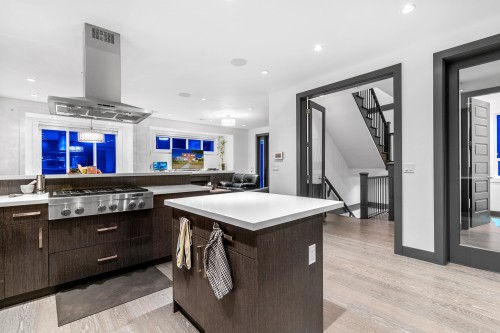 7493 Gatineau Place, Vancouver, BC 