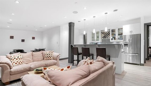 7493 Gatineau Place, Vancouver, BC 