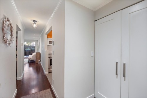 104-925 15Th Avenue W, Vancouver, BC 