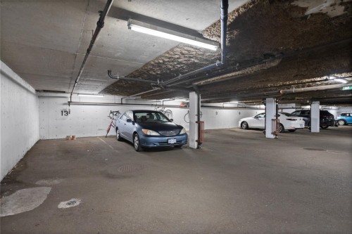 104-925 15Th Avenue W, Vancouver, BC 