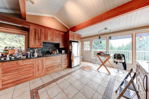 510 St. Andrews Road, West Vancouver, BC 