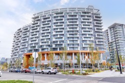 1214-1768 Cook Street  Vancouver, BC V5Y 0N3