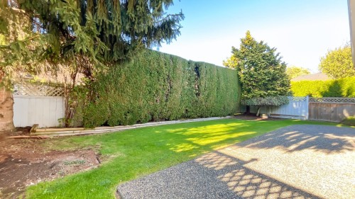 5605 Dewdney Court, Richmond, BC 