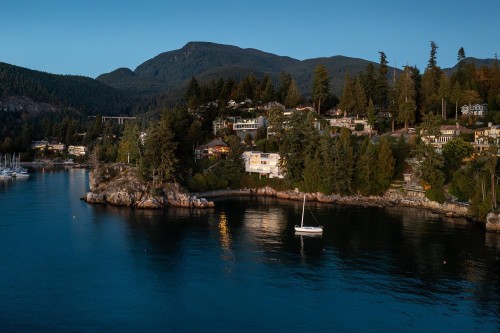 5530 Parthenon Place, West Vancouver, BC 