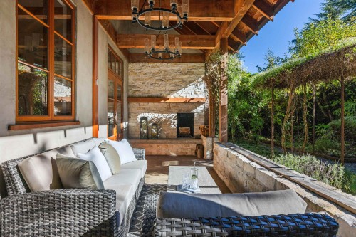 947 22Nd Street, West Vancouver, BC 